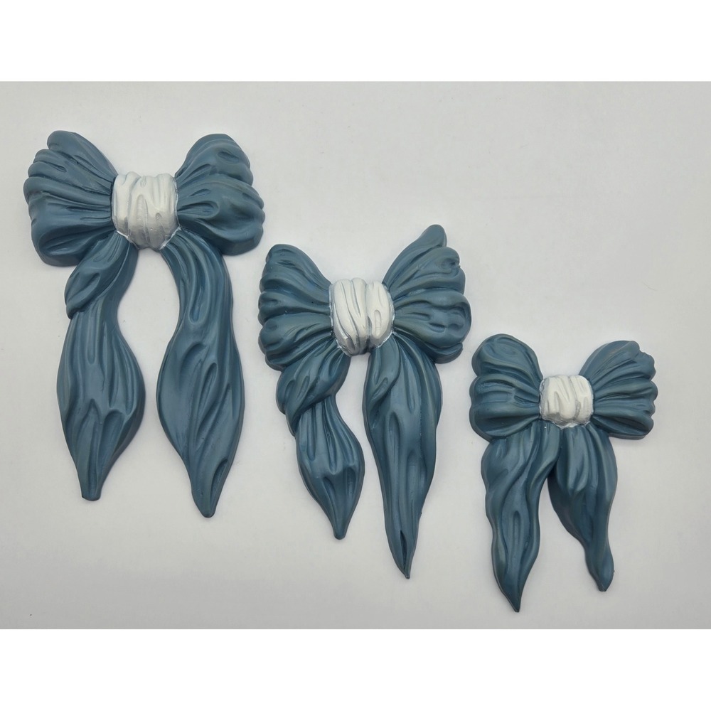 Homco Wall Bow Set Blue Vintage Cottagecore Wall Decor Plaques USA Made Plastic‎